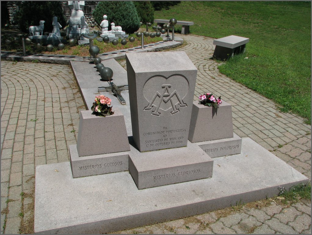 Martyrs' Shrine 104.jpg