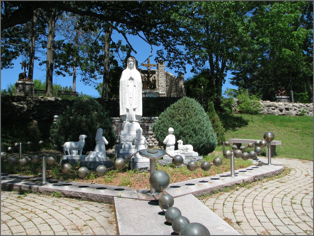 Martyrs' Shrine 107.jpg