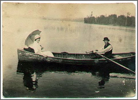 Wolfe_Lake_1916.jpg