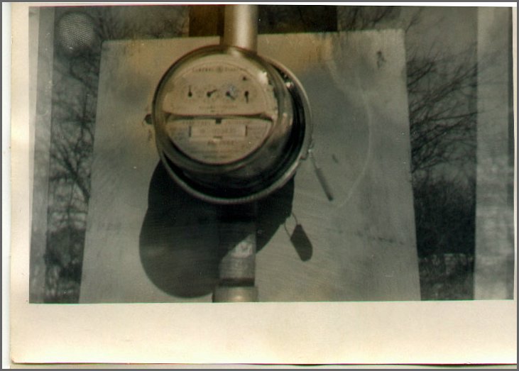 B&W - Hydro Meter By Tracks.jpg