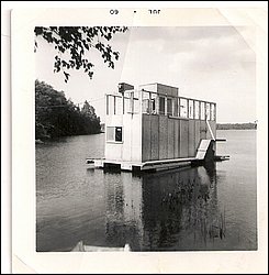 1960-07 Fred's 1'st Houseboat.jpg