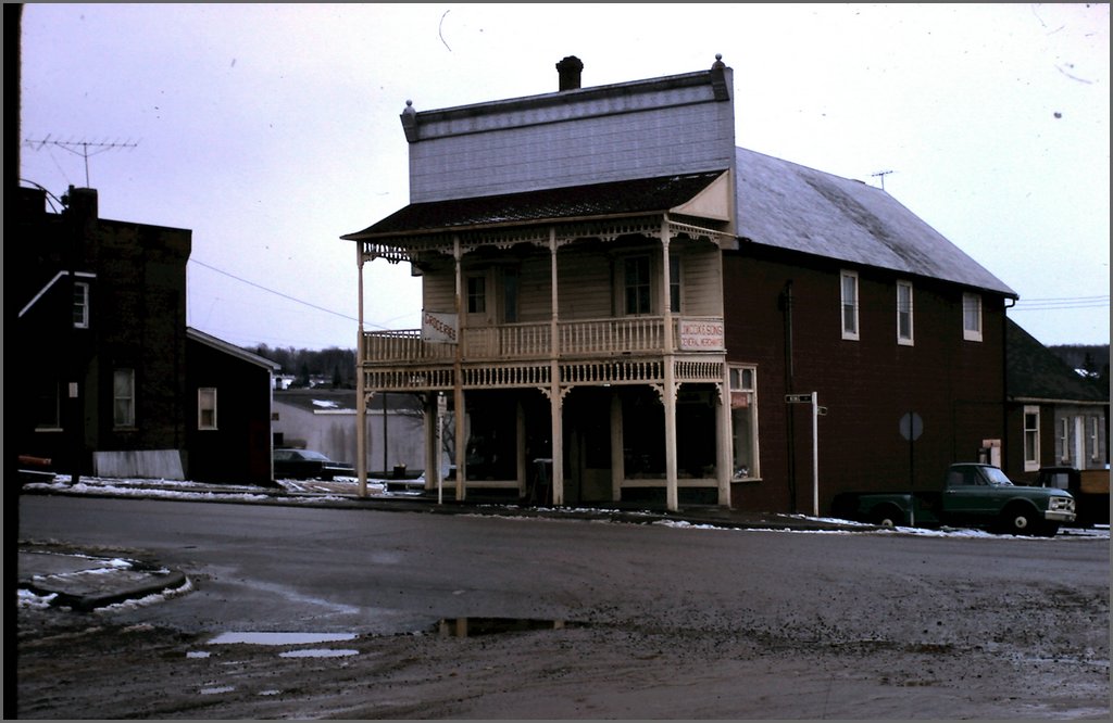 1967-11 Cox's Store.JPG