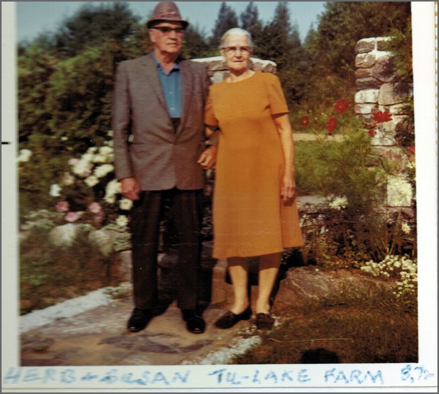 1972-08 Herb & Susan Tu-Lake Farm.jpg