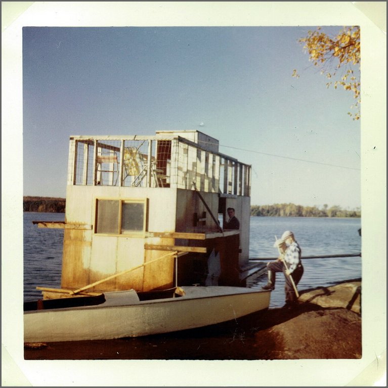 Fred Toeppner's Houseboat.jpg