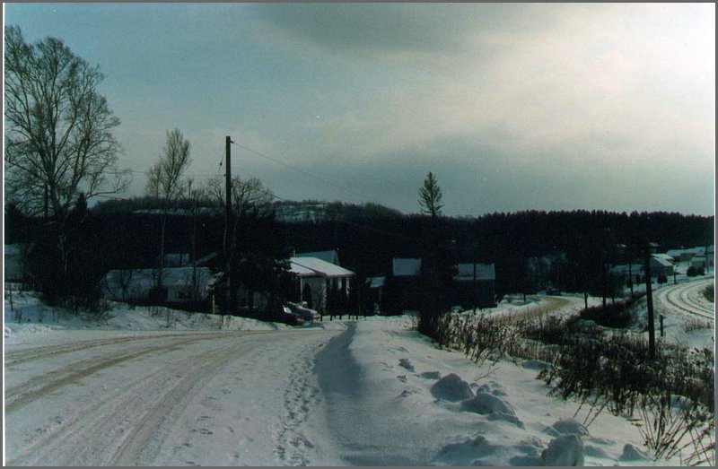 Powassan Jan 88 - Queens Ave.jpg