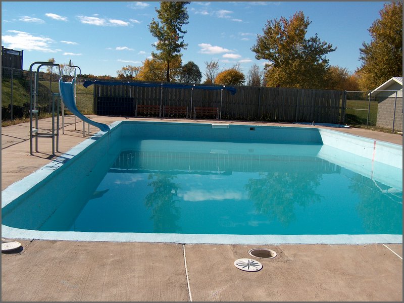 Powassan Pool 2.jpg